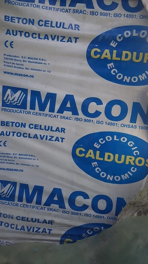 Vând bca macon