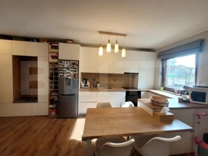 Apartament cu 3 camere, mobilat si utilat, parcare, zona Europa - imagine 3