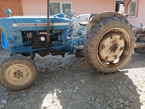 Vand tractor Ford4000 . - imagine 3