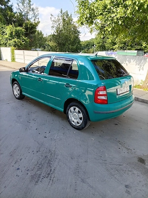 vand Skoda Fabia 1,2 benzină.oferta