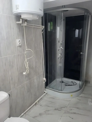 Închiriez casă cu 4 camere  2 bai - imagine 6