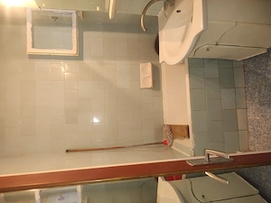Persoană fizică vând apartament 2camere,parter - imagine 5
