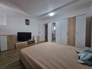 Se inchiriaza apartament ca două camere Târgoviște  - imagine 6