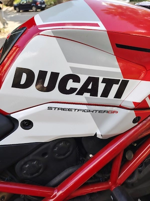 Vând Ducati Streetfighter 848  - imagine 2