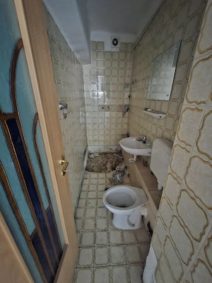 Vând apartament cu 4 camere confort 1 decomandat zona centrală  - imagine 6