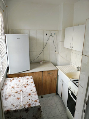 Închiriez apartament  - imagine 5