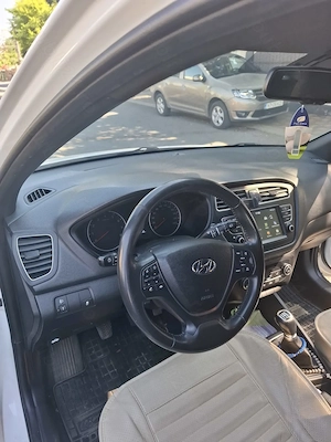 Hyundai i20 de vanzare - imagine 3