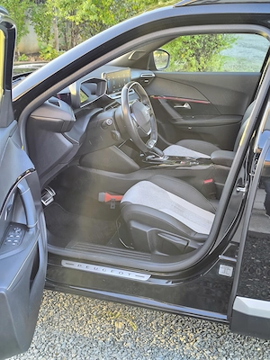 Vând Peugeot E2008 - imagine 5