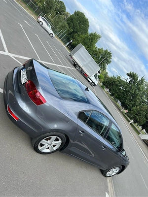 vw jetta 2013 1.6TDI - imagine 2