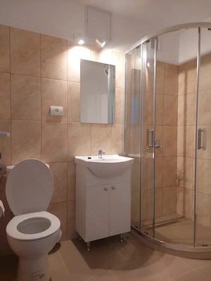 Inchiriez apartament cu o cameră 