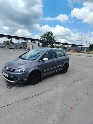 Vând Volkswagen Golf Plus Cros - imagine 2