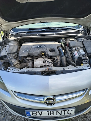 Opel Astra Sports Tourer 1.6 TDCI 2015 - imagine 6