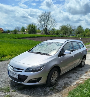 Opel Astra Sports Tourer 1.6 TDCI 2015 - imagine 8