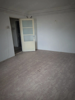 Vând apartament 3 camere decomandat Slobozia Ialomita  - imagine 6