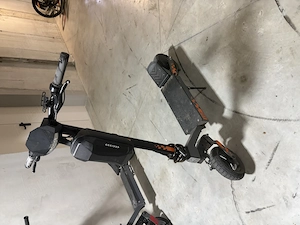 Vând trotinete electrică 