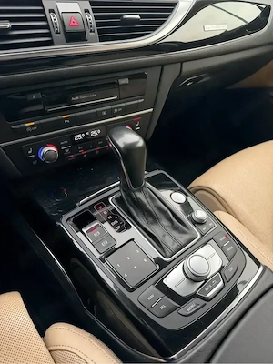 Audi A6 2018 3.0TDI Quattro Matrix Sline - imagine 6