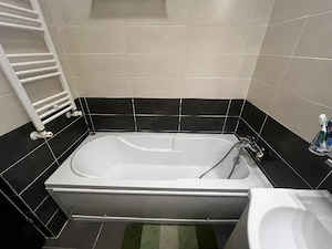 Inchiriez apartament 