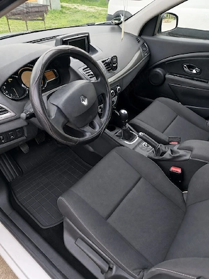 Vand renault megane 3  1.5 Diesel  an 2013  primul proprietar - imagine 5