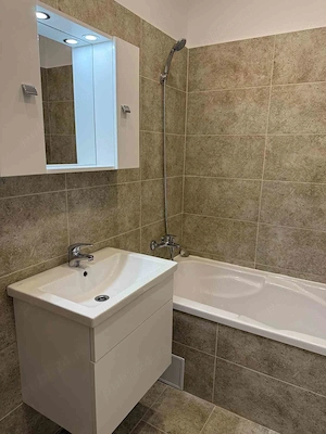 Ofer spre închiriere apartament cu doua camere  - imagine 8