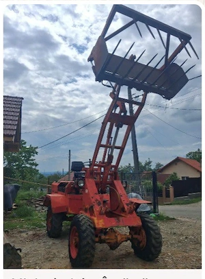 Furcă pentru gunoi si baloti pentru minivola