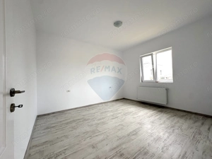 Casă cu 3 camere  Valu lui Traian - imagine 5