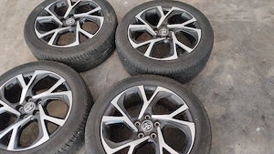 set Jenti aliaj Toyota C-HR