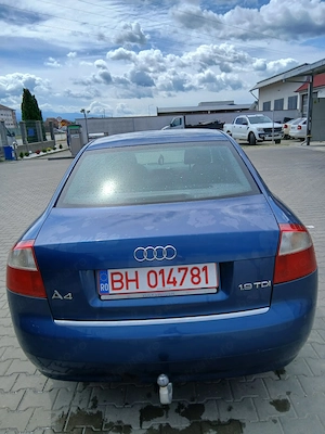 Audi A4 2005 - imagine 3