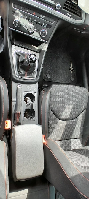 Dezmembram Seat Leon 2.0 TDI CKFC cod cutie PFL - imagine 4