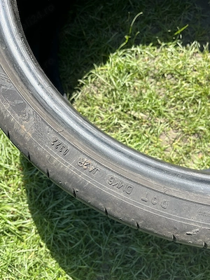 vand cauciucuri Pirelli 245/35 R20 - 2022  - imagine 4
