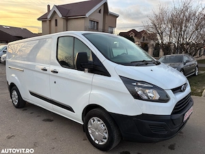 Ford Custom - imagine 6