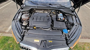 Skoda Octavia Scout 4 2.0 Tdi 4x4 200 cai - imagine 8