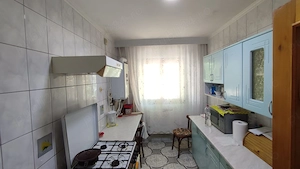 2 decomandate blvd. Dorobantilor parter 67 mp - imagine 2