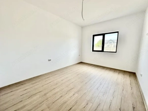 Duplex cu 4 camere - 116 mp - strada privata - Mosnita - imagine 8