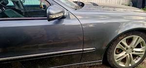Mercedes E class 320  - imagine 4