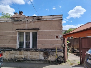 De vanzare casa demolabila cu teren 302 mp, front 9,6 m, str. Minerilor  - imagine 2
