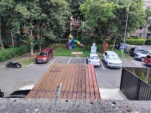 De vanzare casa demolabila cu teren 302 mp, front 9,6 m, str. Minerilor  - imagine 6