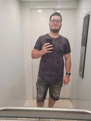 Escort masculin pentru doamne mature