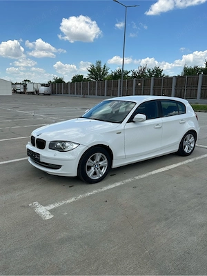 BMW Seria 1 118i LCI 2011 2.0 benzina 143cp  - imagine 3