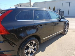 Volvo XC60 D5  - imagine 4