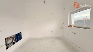 Duplex despartit, de vanzare 4 camere - curent trifazic - Mosnita Veche - imagine 7