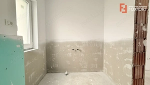Duplex despartit, de vanzare 4 camere - curent trifazic - Mosnita Veche - imagine 17