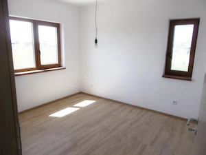 Duplex, Sacalaz, P+E+Pod, 4 camere, 93mp util, 273mp teren, comision=0% - imagine 16