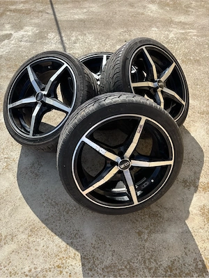 Set Jante Aliaj OZ Racing R18 + anvelope 225/40 ZR18