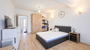 Casă 11 camere cu livadă | Dragomirești-Deal | De Închiriat - imagine 10