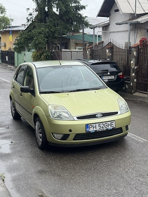 Ford fiesta 2005 1.4tdci km reali fara rugina - imagine 3