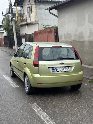 Ford fiesta 2005 1.4tdci km reali fara rugina - imagine 4