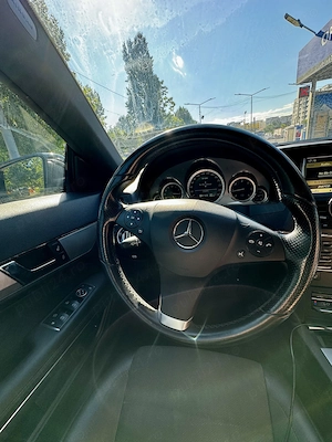 Mercedes-Benz  E Coupe - imagine 4