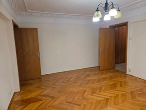 Inchiriez apartament cu trei camere parter  AFI COTROCENI pretabil spatiu birou si loc de parcare - imagine 6