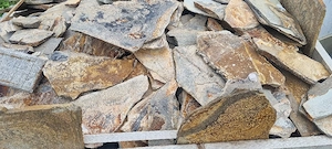 vand placi de piatra naturala