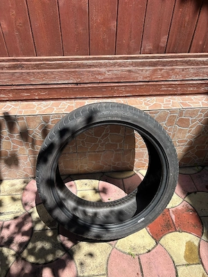 Cauciuc 245/40R20 - imagine 3